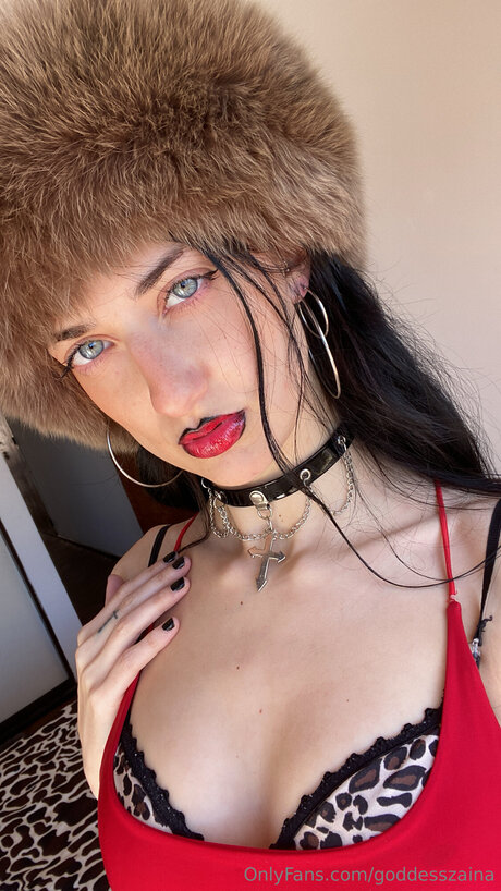 Goddesszaina étoile chaude img