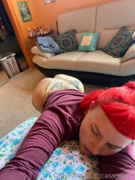 Cass Eater star du porno de haute qualité photo