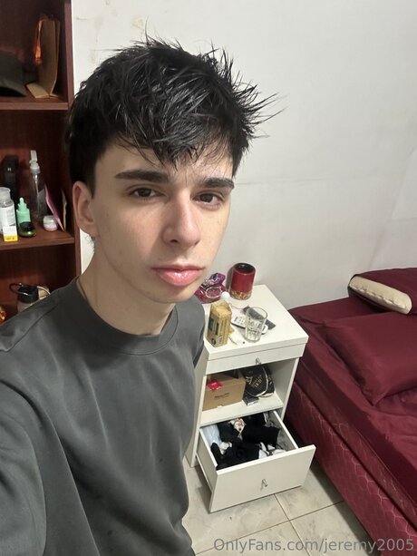 Jeremy2005 modèle joli des photos