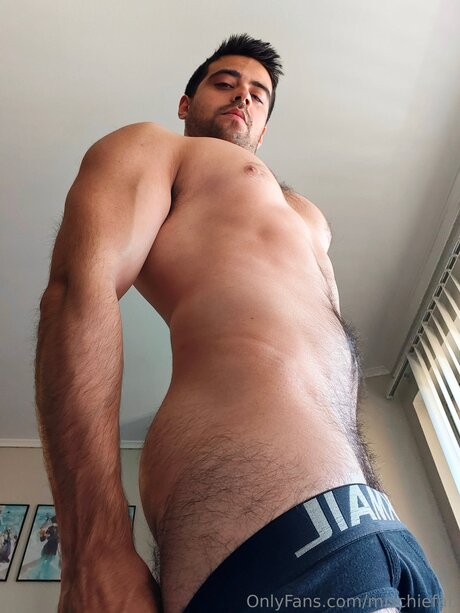 influenceur de gym onlyfans xxx parfait des photos