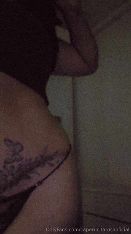 Caperucitarosaof étoile xxx image