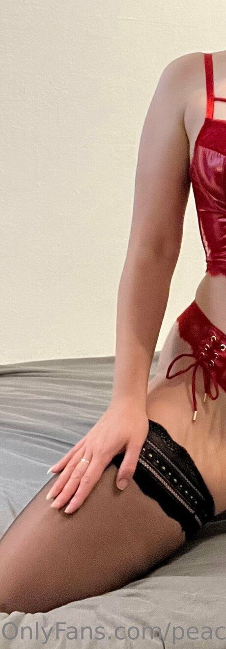 Peachy Bumb star du porno érotique photo