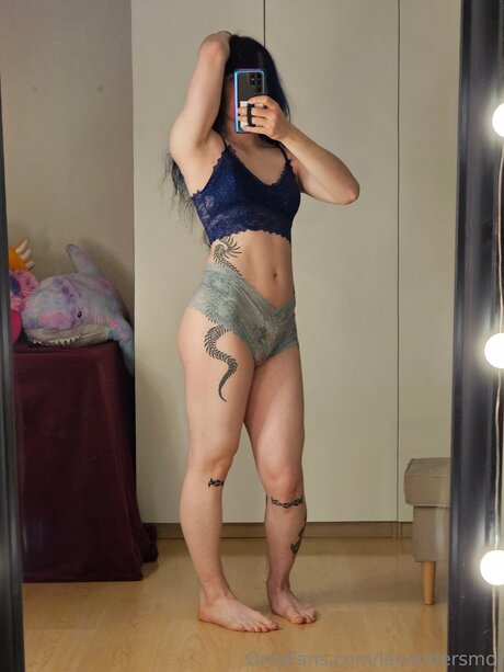 Lavendersmol modèle chaud galerie