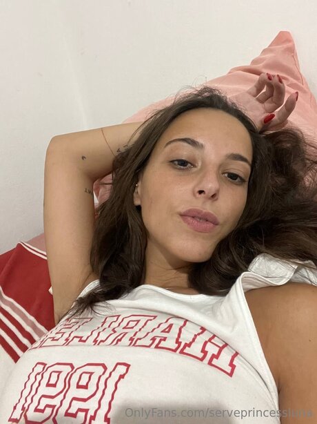 Serveprincessluna modèle des photos