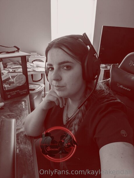 Kayleakendall joli modèle photo