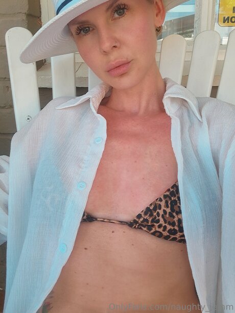 Naughty Jemm actrice parfaite image