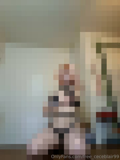 Free Ceceblair99 star du porno gratuite photos
