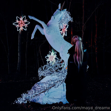 Maya Dreamx étoile exclusive galeries