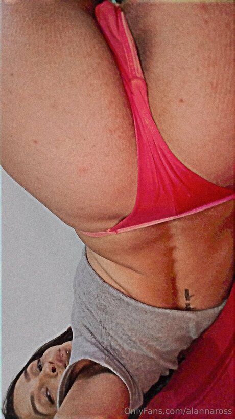 Alannaross étoile exclusive photos