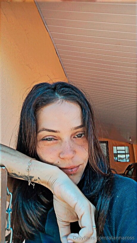 trio à gros seins onlyfans art collection