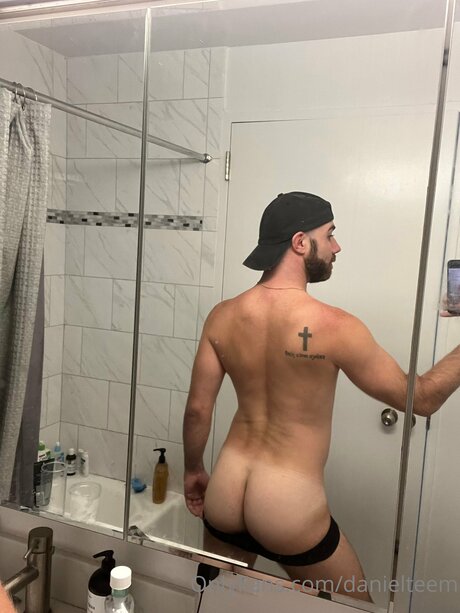 Danielteem modèle meilleur galerie