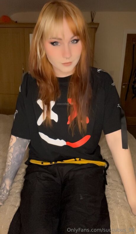 cul écarté onlyfans assez pornographique des photos