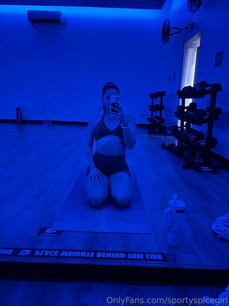 épouse pute onlyfans joli art galeries