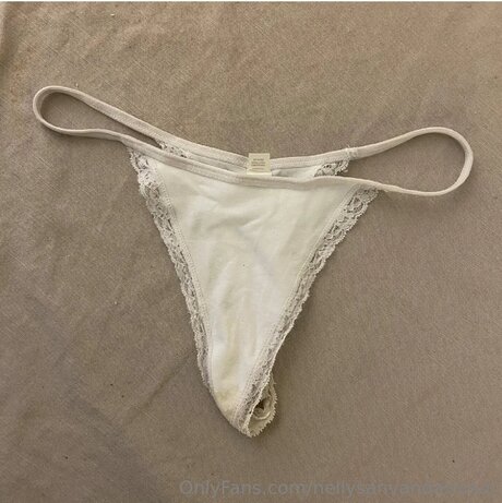 Nellysanvandatrosor modèle xxx images