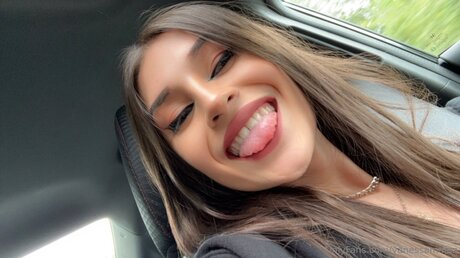 Vanessamainz modèle érotique images