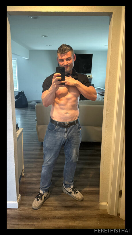 Herethisthat star pornographique galerie