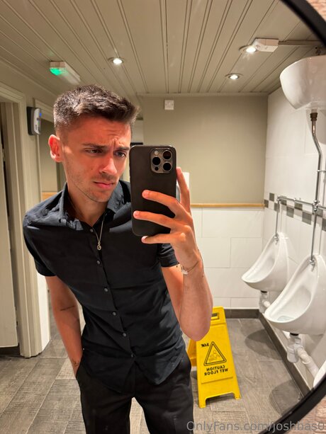 Joshbas0 jolie star du porno galeries