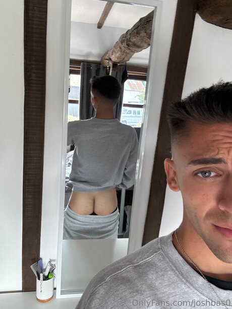 Joshbas0 étoile chaude photo