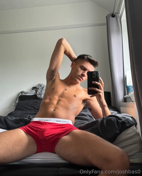 Joshbas0 sexe star photos