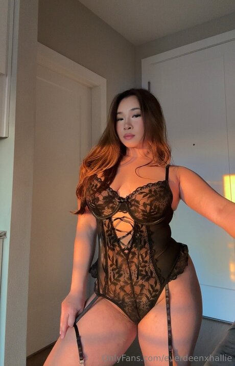 Horikitaxhallie actrice artistique img