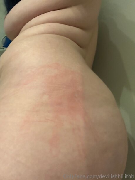 Devilishhlilithh actrice nue galerie