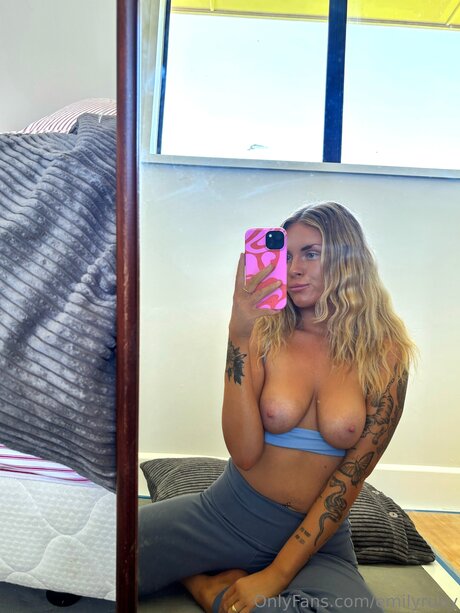 Emilyruby actrice photo