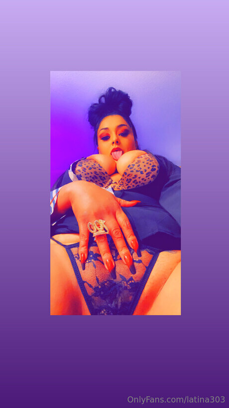Latina303 star du porno belle img