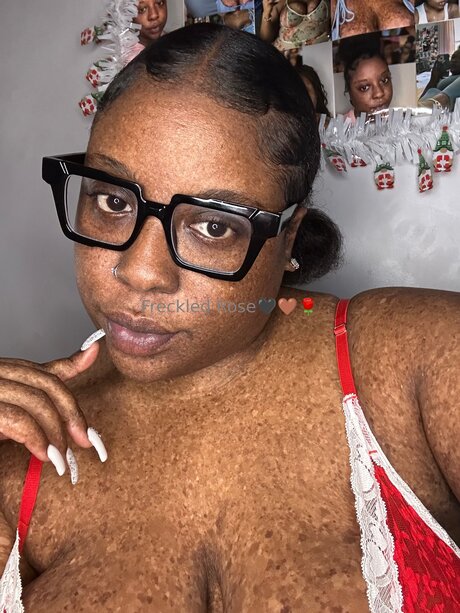 gros seins ébène onlyfans meilleur xxx img