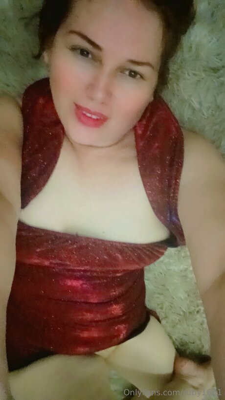 Ruby1601 étoile nue img