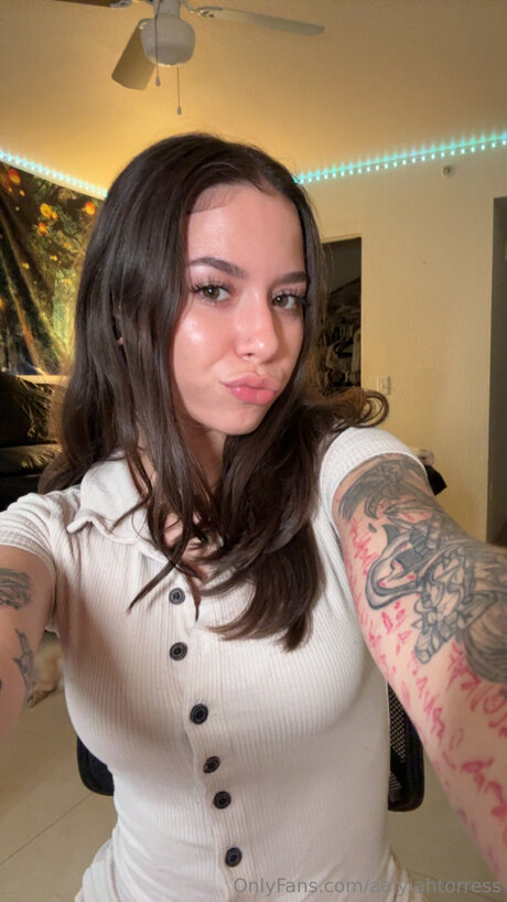 chatte giclante onlyfans belle gratuite photos