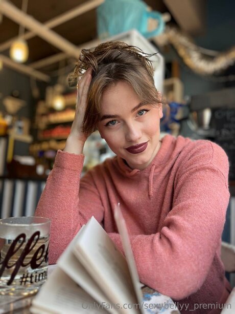 Sexybellyy Premium étoile adulte images