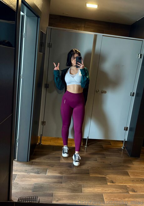 Miko Miau belle star du porno des photos