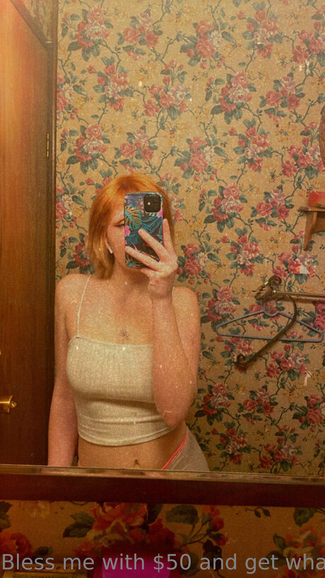 Lil Nasty Tay modèles nus galerie