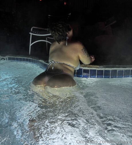 Heyhayx actrice artistique collection