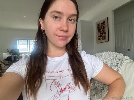 Curiouskiki nus star du porno galerie