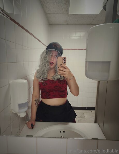 épouse pute onlyfans xxx hd image