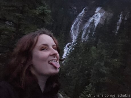 lesbiennes aux gros seins onlyfans haut nu galeries