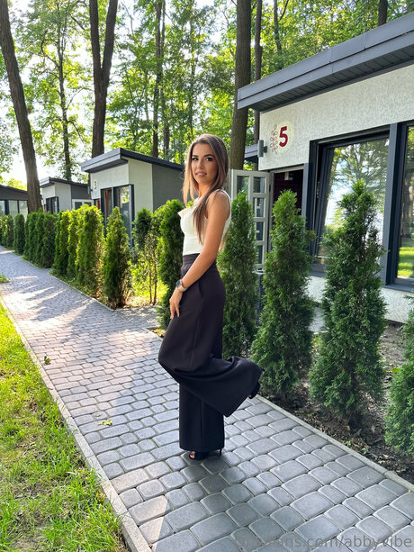 Abbyvibe modèle de sexe photo