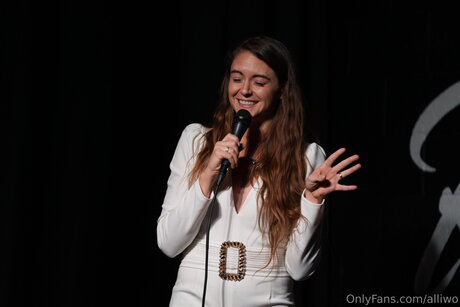 Alliwo actrice xxx galerie