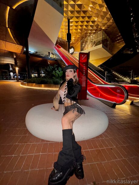 Nikkitaslayer jolie star du porno des photos