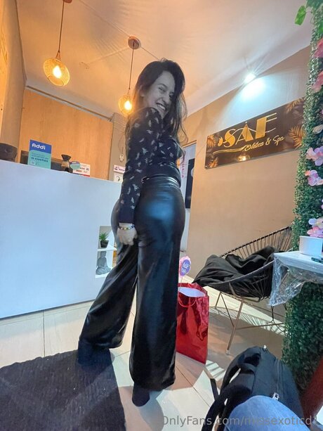 Missexoticd1 modèle de sexe galeries