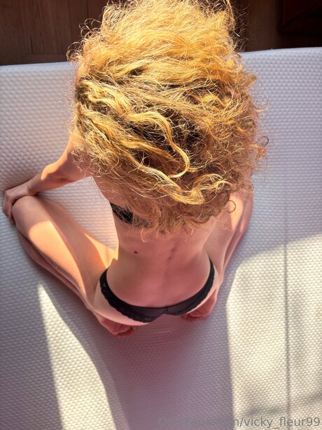 Vicky Fleur99 star du porno nue collection