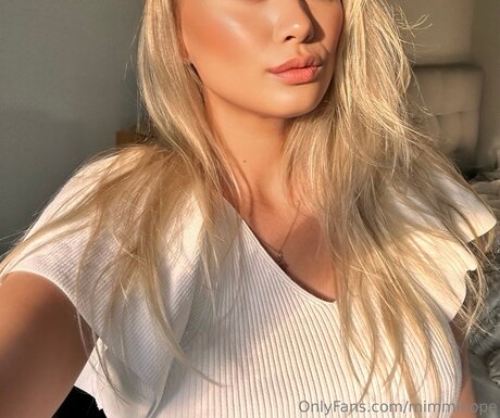 Mimmihope modèle érotique des photos