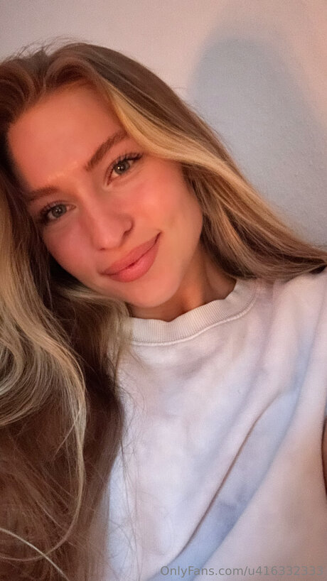 U416332333 modèle xxx galeries