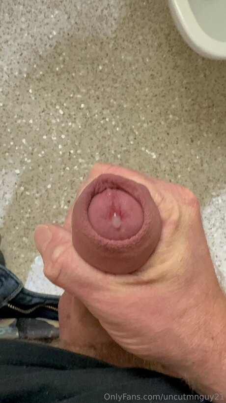 Uncutmnguy21 actrice pornographique photo