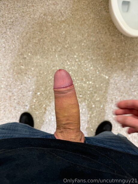 Uncutmnguy21 actrice pornographique collection