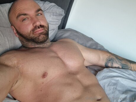 Heavyduty1 star érotique img