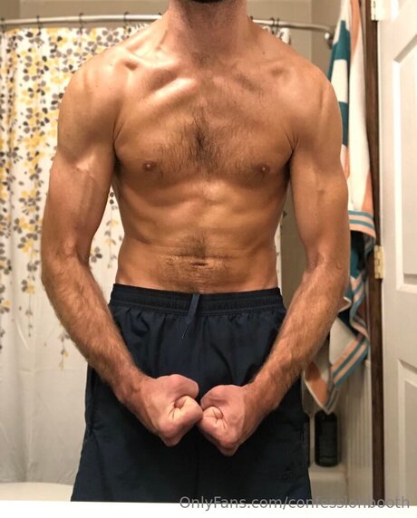 Confessionbooth modèles nus des photos