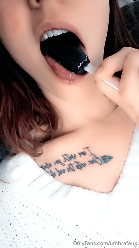 Umbrafaux actrice adulte image