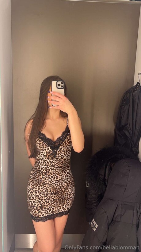 Bellablomman modèle exclusif des photos